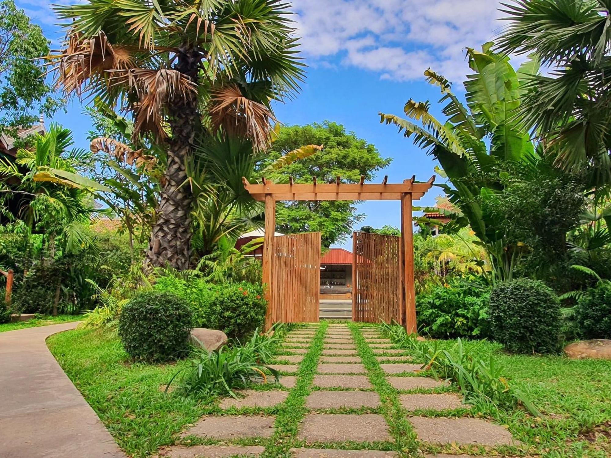 Phum Khmer Lodge - Village Cambodian Eco-Lodge Сием Реап Екстериор снимка